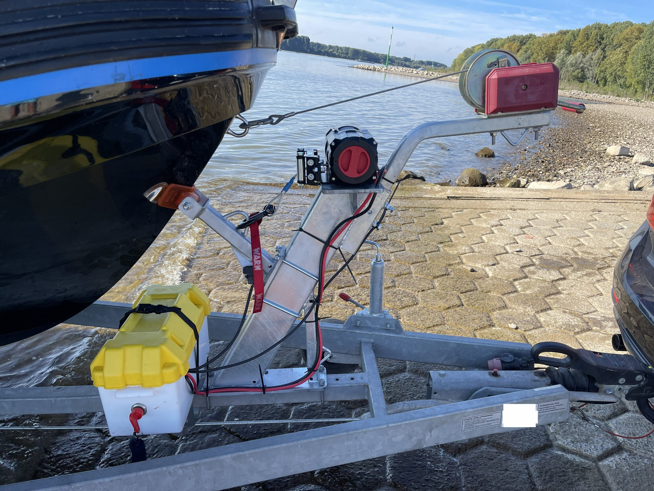 https://www.sportboot-rhein.de/wp-content/uploads/2021/10/warn-axon-35-elektrische-seilwinde-12-scaled.jpg